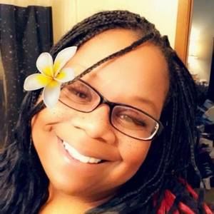 Meet your Posher, Maekeila